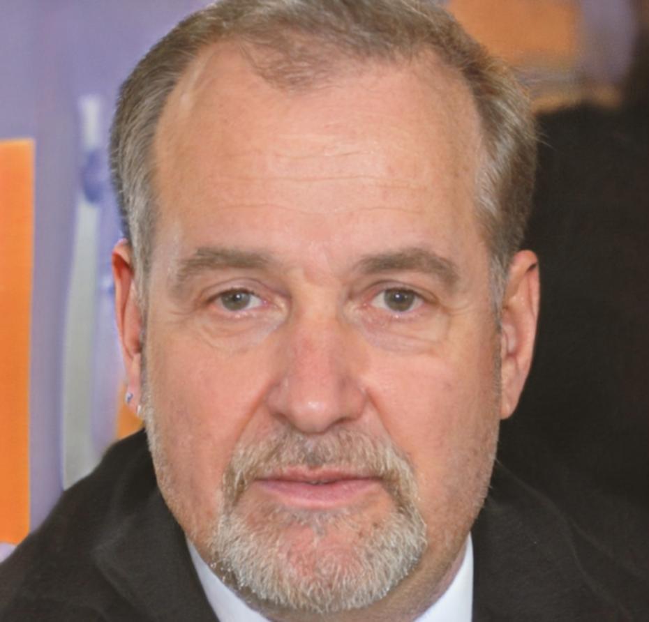 Portrait de Marc Dubois, directeur des analyses financières